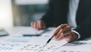 内部統制とは?企業が守るべき重要なルールと仕組みを簡単に解説